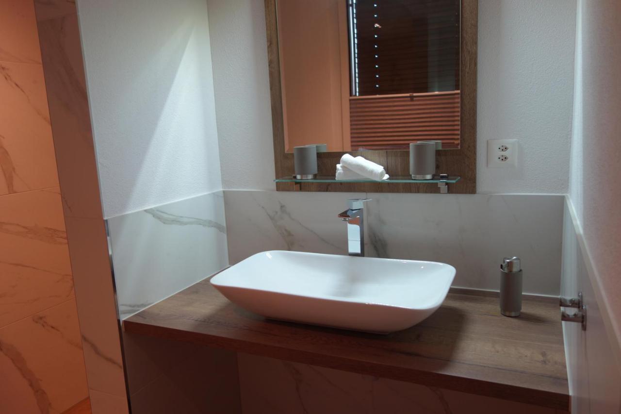 Partner Hotel Ag Цофинген Экстерьер фото